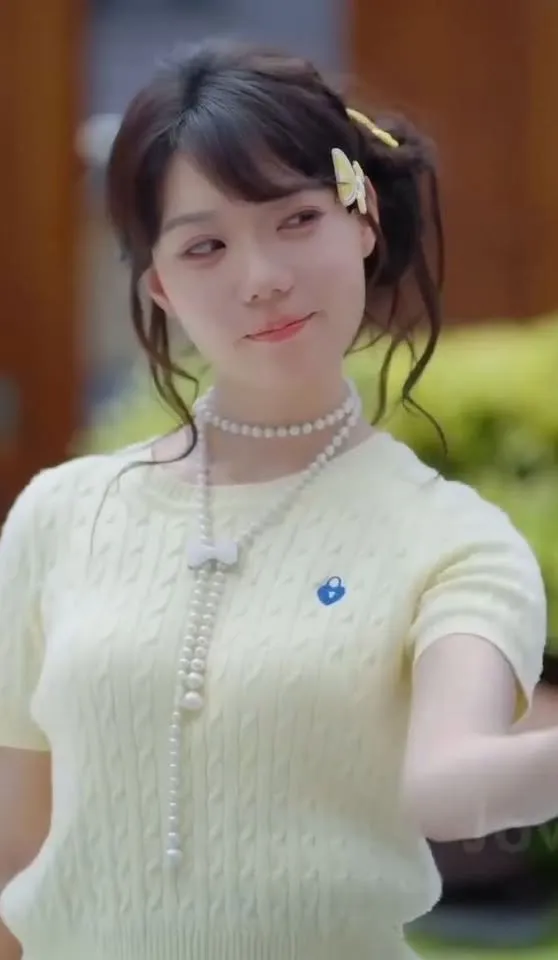 ซีรีส์แนวตั้ง (พากย์ไทย) เธอไปดูตัวแต่จำผิดคน แต่ใครจะรู้ว่าเขาคือซีอีโอแสนล้านและเป็นพ่อแท้ๆของลูกแฝดของเธอ พากย์ไทย ครบทุกตอน คมชัด HD